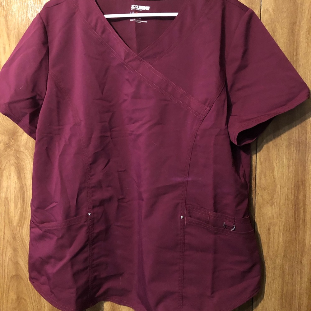 Women’s scrub top